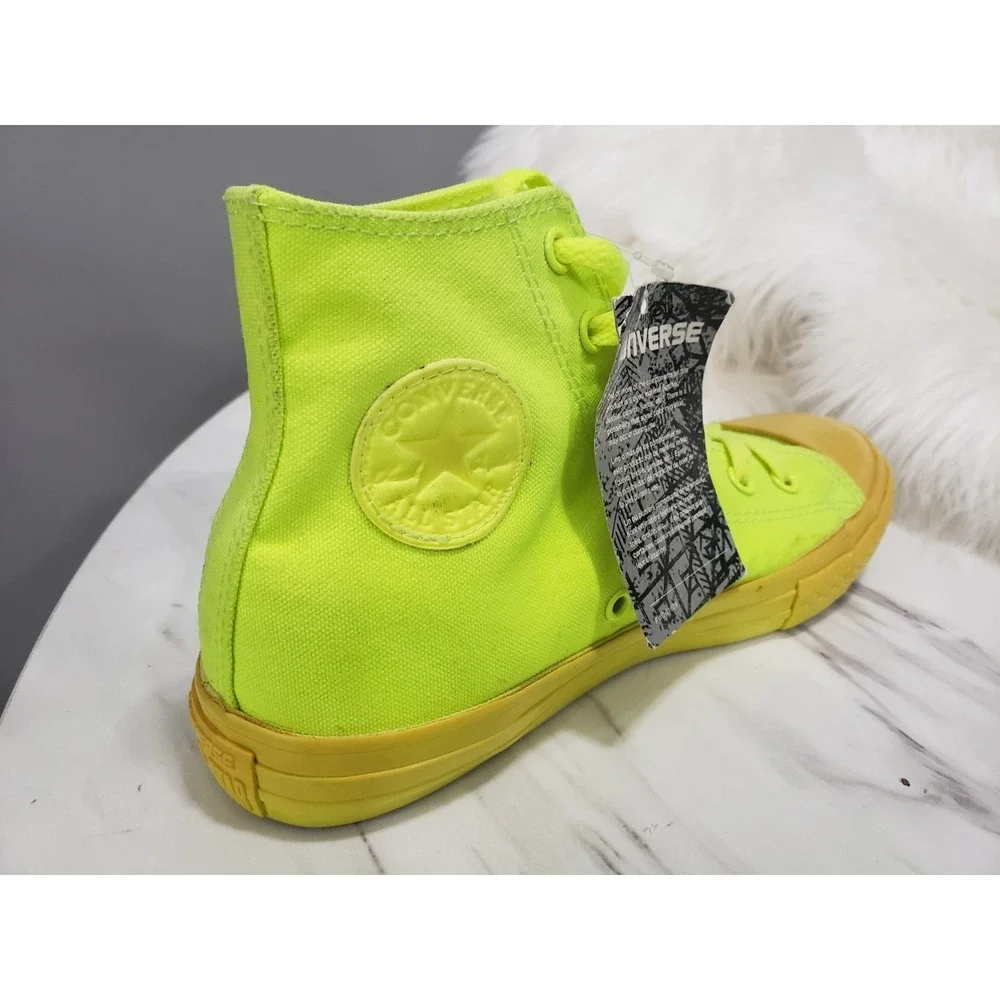 NEVER WORN HAS SOME SCUFFS Converse Chuck Taylor Hi Sneaker Junior Size 3.5 NEON